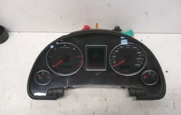 Audi A4 S4 B7 8E 8H Speedometer (instrument cluster) 068385 0263626167