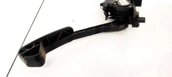 Volvo V70 Accelerator throttle pedal 30636004 6PV00853701