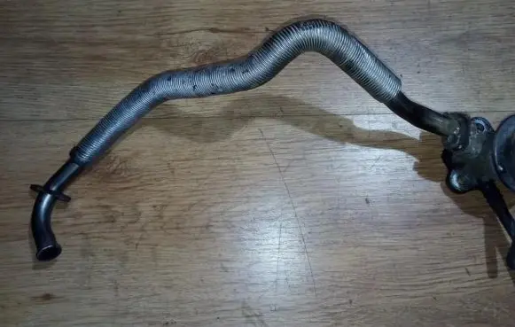 Chrysler Cirrus EGR valve line/pipe/hose