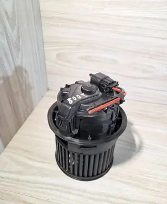 Peugeot 2008 I Heater fan/blower T1013140A 185014021