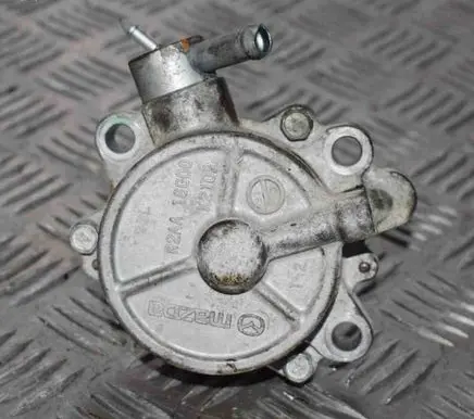 Mazda 6 Vacuum pump R2AA18G00