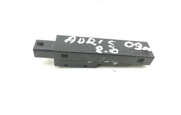 Toyota Auris 150 Aerial antenna amplifier 6270 P740016