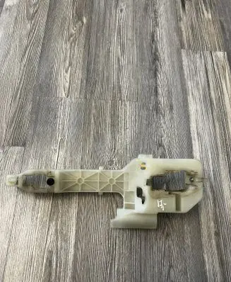 KIA Sportage Rear door exterior handle/bracket 