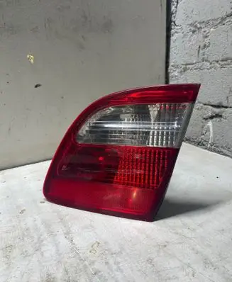 Mercedes-Benz E W211 Tailgate rear/tail lights A2118201464