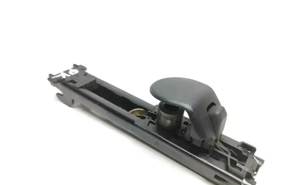 Mercedes-Benz Vito Viano W639 Seat belt height adjuster 566097400B 7964701