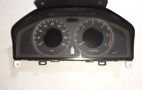 Volvo XC70 Speedometer (instrument cluster) 36000416