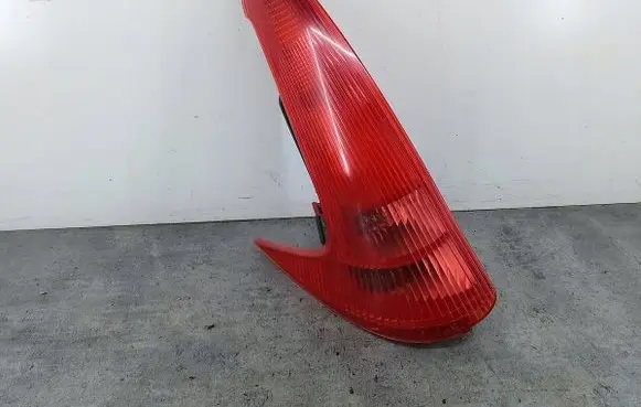 Peugeot 206 Rear/tail lights 