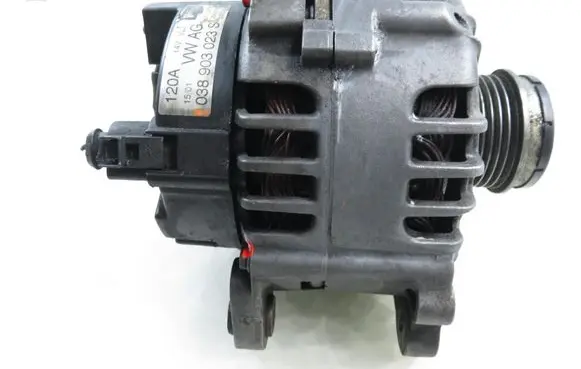 Volkswagen PASSAT B5 Generator/alternator SG12B01 038903023S