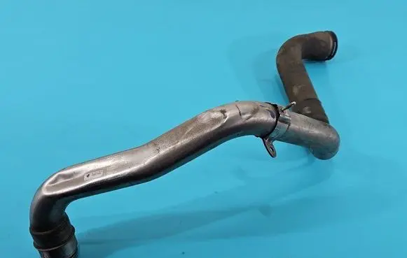 Intercooler hose/pipe