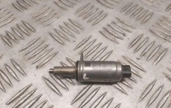 Audi Q3 F3 Camshaft vanos timing valve 06E103697AE
