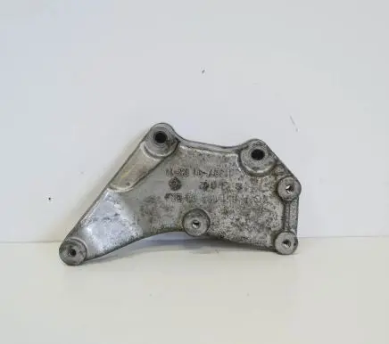 Mercedes-Benz C W204 Engine mounting bracket A6510940039