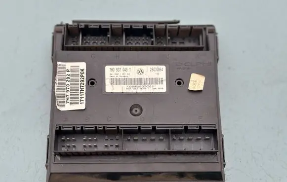 Volkswagen Transporter - Caravelle T5 Comfort/convenience module 7H0937049T 28032864