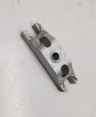 Volkswagen PASSAT B8 Fuel Injector clamp holder 03L216