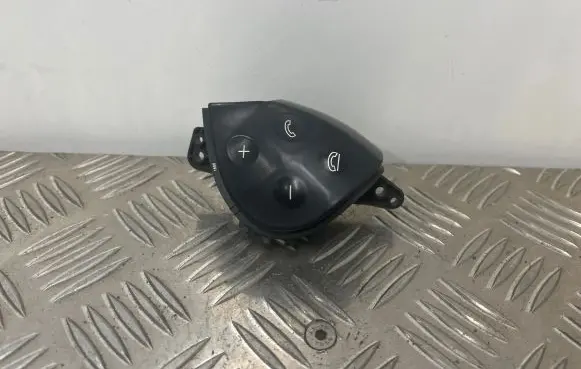 Mercedes-Benz E W211 Sound control switch A2118206110