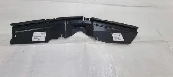 Opel Astra K Radiator trim 39179271