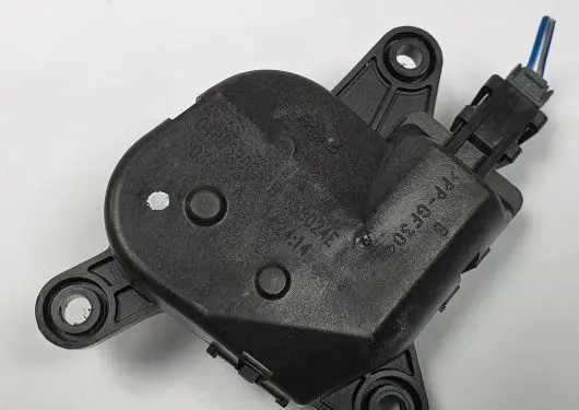Chrysler Sebring (ST-22 - JR) A/C air flow flap actuator/motor 04885206AB