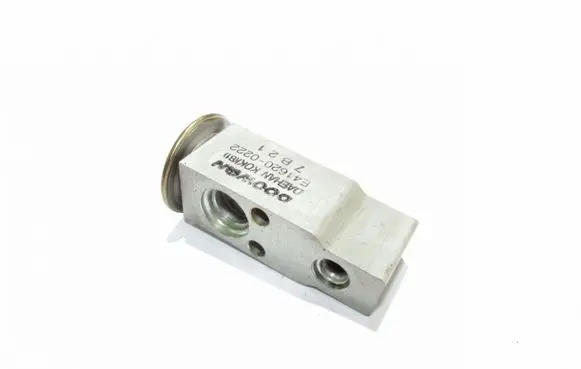 KIA Carens I Air conditioning (A/C) expansion valve E416200222
