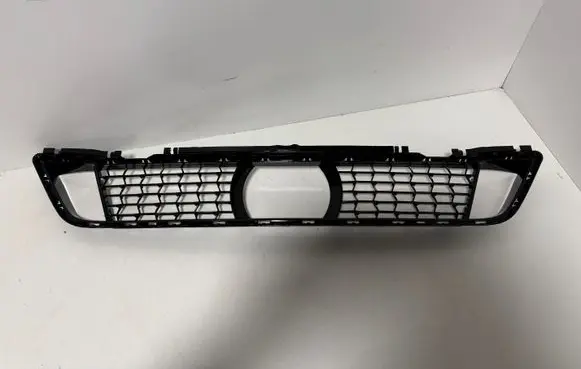 BMW 5 G30 G31 G38 Front bumper lower grill 8098664 51118098664 51118747841