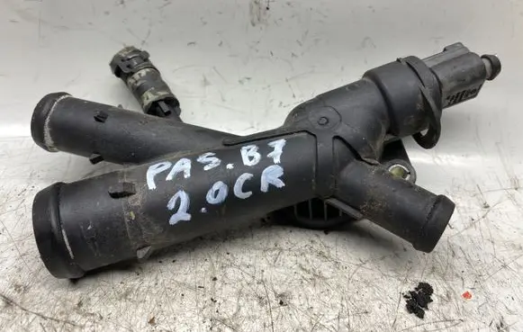 Volkswagen PASSAT B7 Engine coolant pipe/hose 03l121131aa