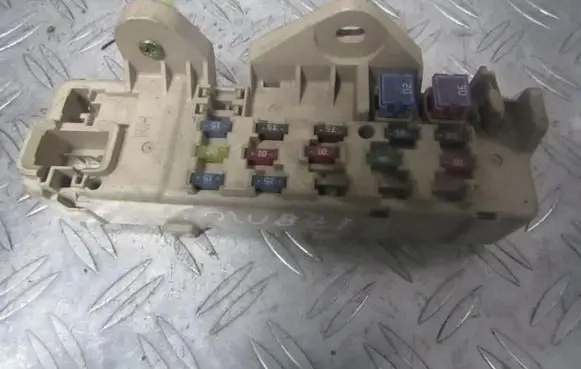 Mazda 626 Fuse box set