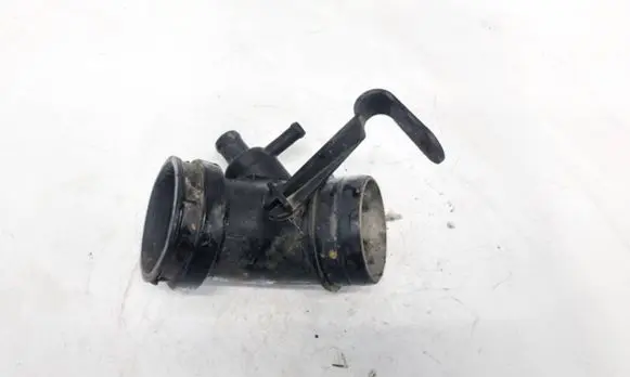Audi A4 S4 B5 8D Air intake hose/pipe 058133356d