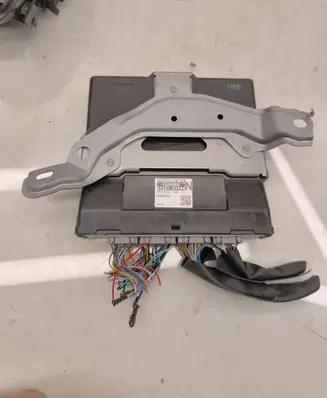 Toyota Auris E180 Other control units/modules 8968102040