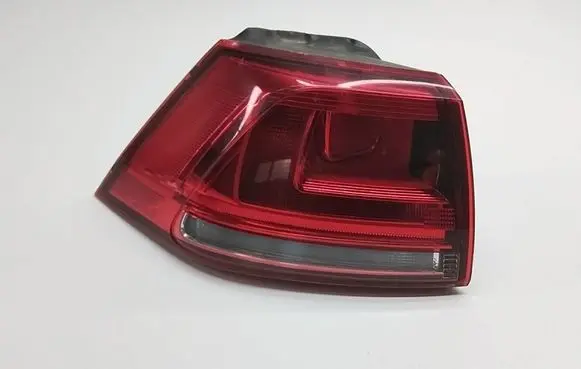 Volkswagen Golf VII Rear/tail lights 5G0945095M