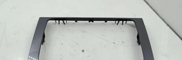 Volkswagen PASSAT B6 Radio/GPS head unit trim 3C0858069M