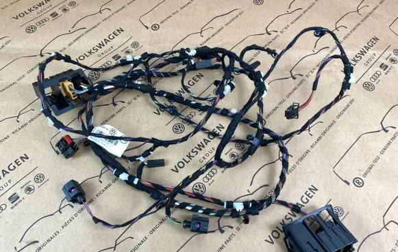 Volkswagen PASSAT B8 Tailgate/trunk wiring harness 