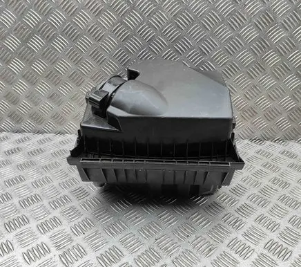 Opel Movano B Air filter box 165008632R 70345275