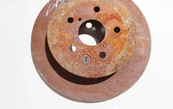 Lexus IS 220D-250-350 Rear brake disc ventiliuojamas
