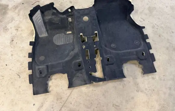 BMW X1 U11 Front floor carpet liner 9462329 51479462329