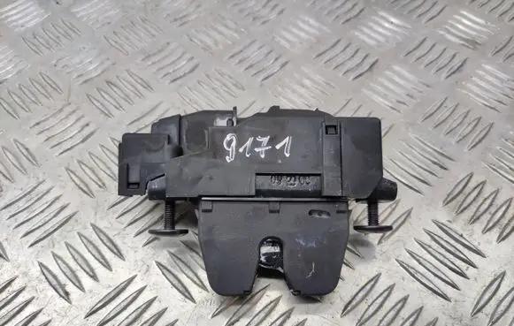 Opel Crossland X Tailgate/trunk/boot lock/catch/latch 3644675 1903201713