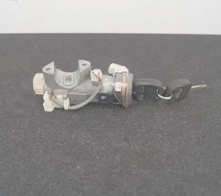 Subaru Legacy Ignition lock X1T25971 88215AG000