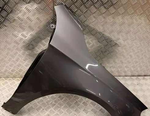 Mercedes-Benz A W176 Fender 