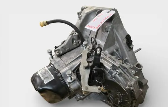 Renault Clio IV Manual 5 speed gearbox jh3334