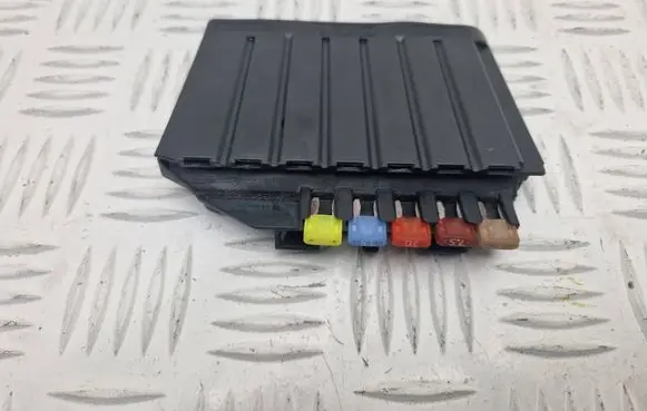 Volvo S60 Fuse box cover 6G9T14A076MB K067R