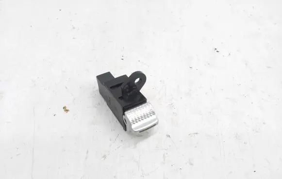 Mitsubishi Outlander Other switches/knobs/shifts 8H31