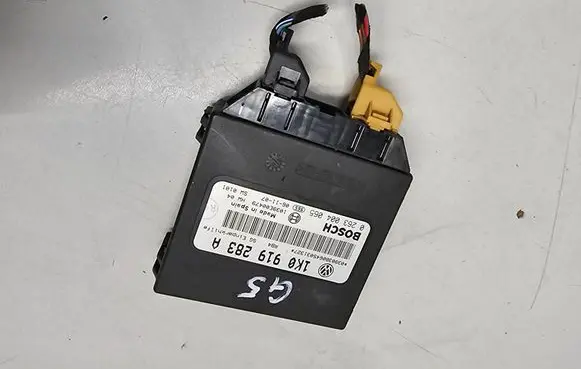 Volkswagen Golf V Parking PDC control unit/module 1K0919283A 1039E00479