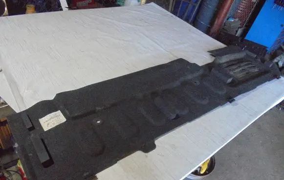 Nissan Navara D40 Air filter box cover 9900EB10A