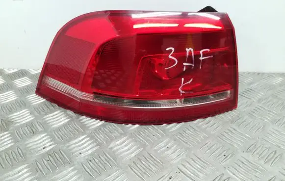 Volkswagen PASSAT B7 Rear/tail lights 3AF945095E