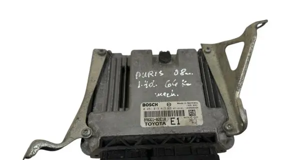 Toyota Auris 150 Engine control unit/module 8966102E10 0281013413 1039S25234