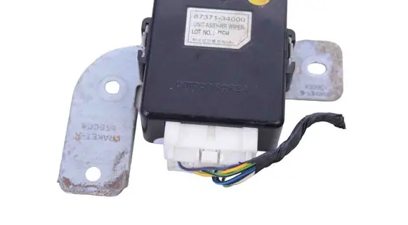 SsangYong Korando Tailgate/trunk control unit/module 8737134000