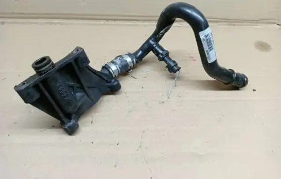Audi A5 8T 8F Engine coolant pipe/hose 059121070J