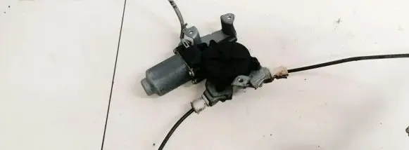 Nissan Almera N16 Front door window regulator motor 400601T2
