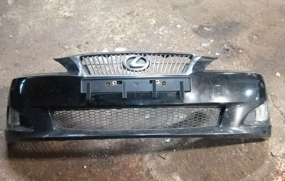 Lexus IS 220D-250-350 Front bumper 