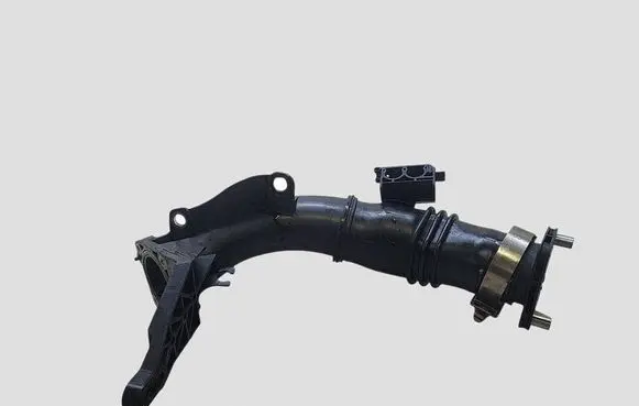 Volvo V60 Intercooler hose/pipe AV6Q9351BC