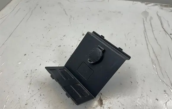 Toyota RAV 4 (XA30) Cigarette lighter 5891542010