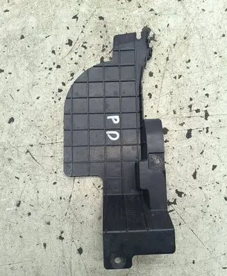 SsangYong Rodius Intercooler air channel guide 