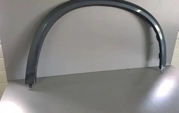 Front arch trim